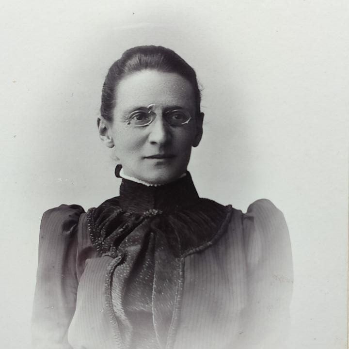 binokle cwikier okulary portret, Żadnej pracy się nie boi