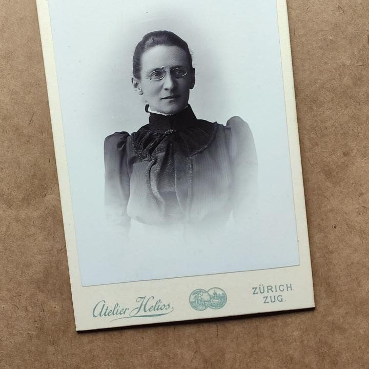 binokle cwikier okulary portret, Żadnej pracy się nie boi