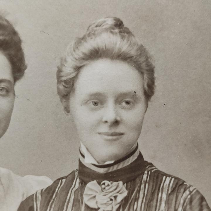 Żary Sorau kobiety, Ja i z psiapsi, szuflada pełna fotografii Żary Sorau kobiety, Ja i z psiapsi