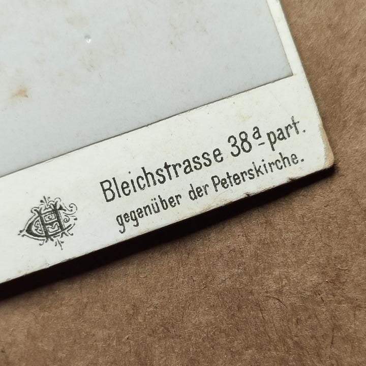 Collischonn Frankfurt, Co to za Collischonn?