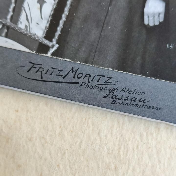 , Kokarda w kratę
