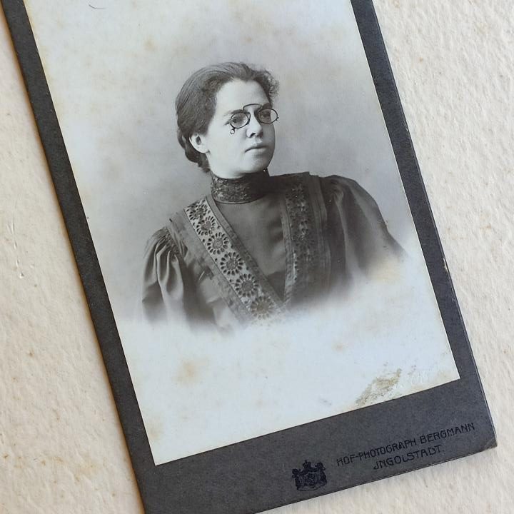 , Bez łańcuszka