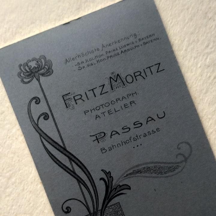 Fritz Moritz zabor Passau, Czy to żabot?