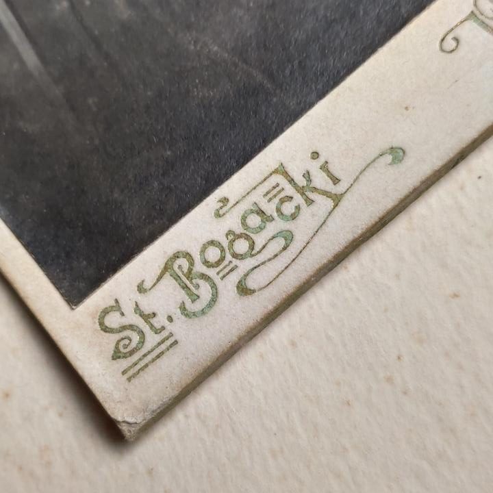 , Kwitnąca na stojaku