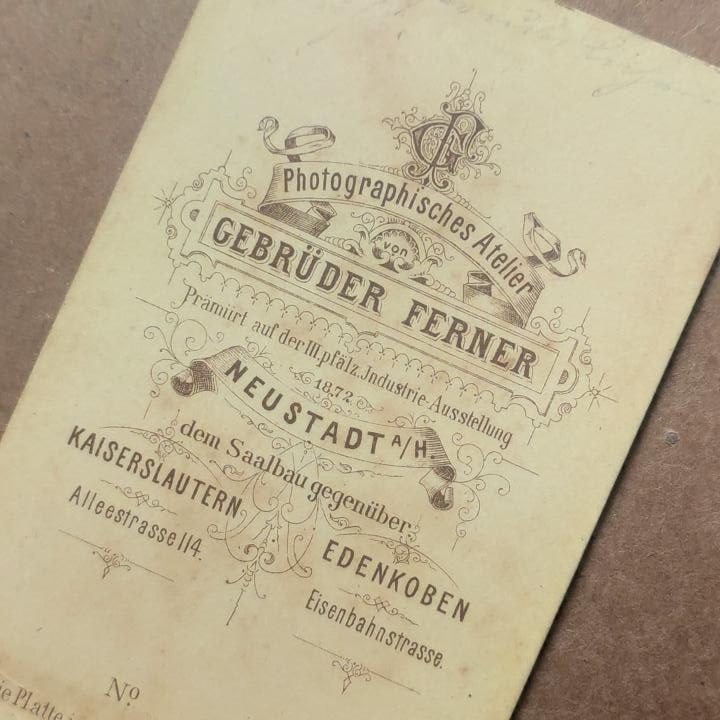 Neustadt an der Weinstraße, Kapelutek na podnóżku