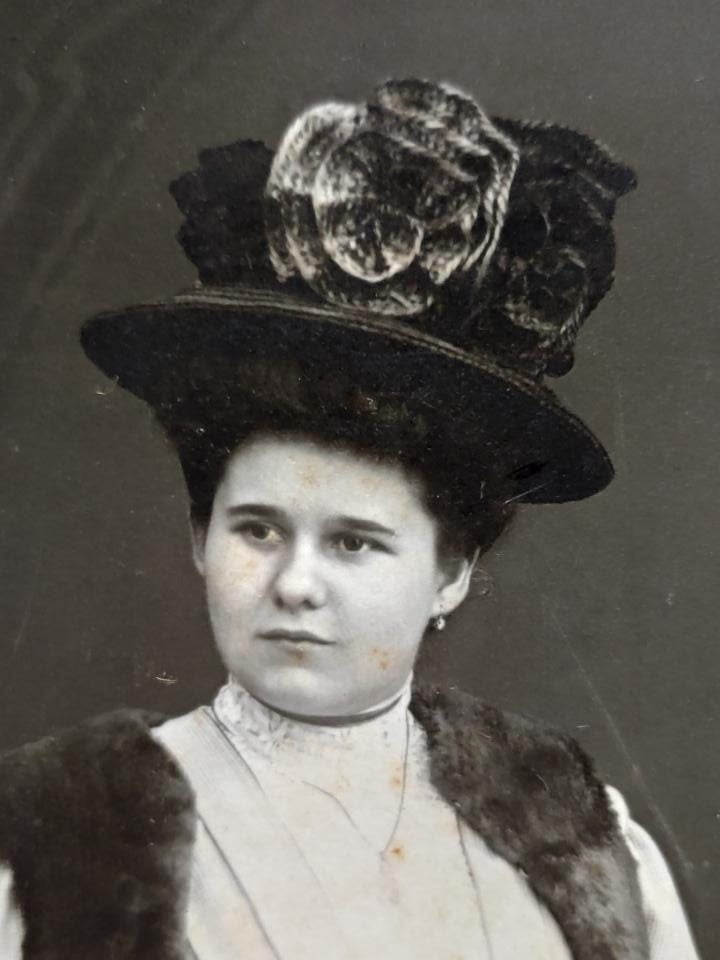 Ludwig Hermann Lill Schaffhausen, Szałowa etola!