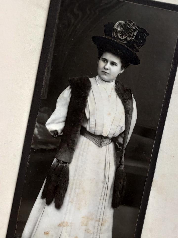 Ludwig Hermann Lill Schaffhausen, Szałowa etola!