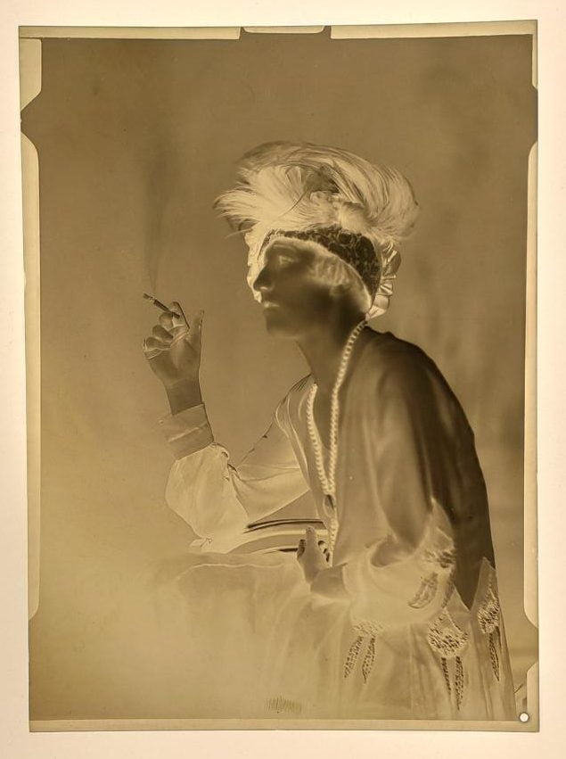 Los Angeles negatyw portret, Szkodzi zdrowiu