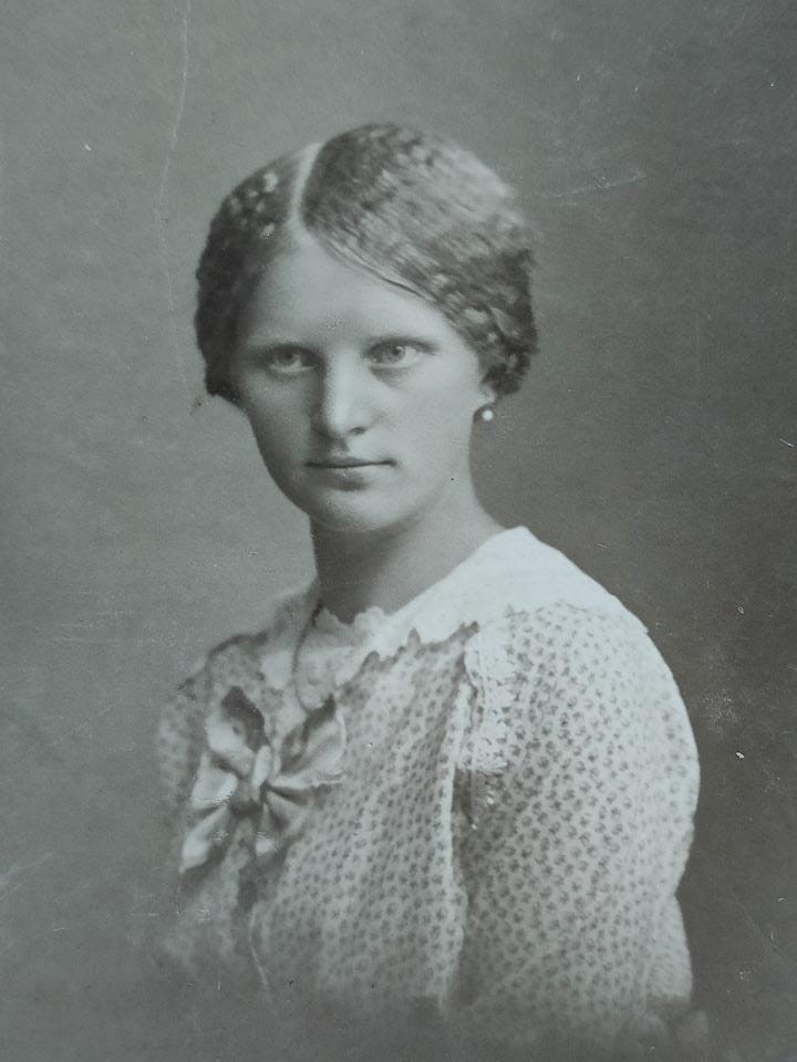 , Jak mnie nazwałeś…?, szuflada pełna fotografii , Jak mnie nazwałeś…?