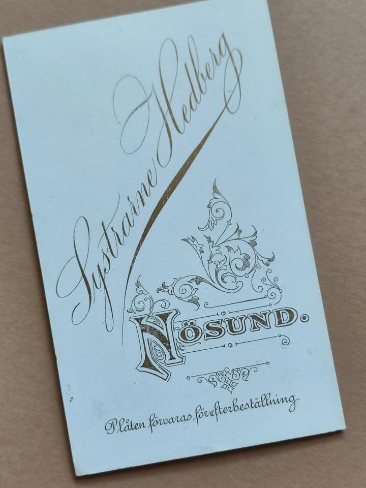 , Same niejasności