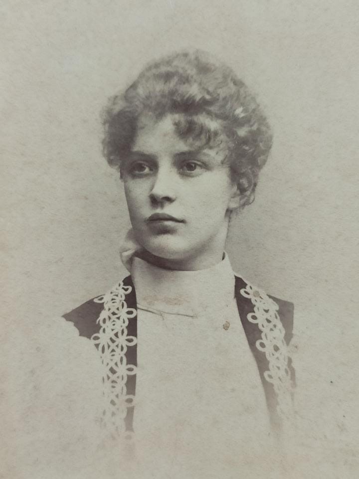 Alfred Teodor Ljungqvist Berzelius, W kamizeli