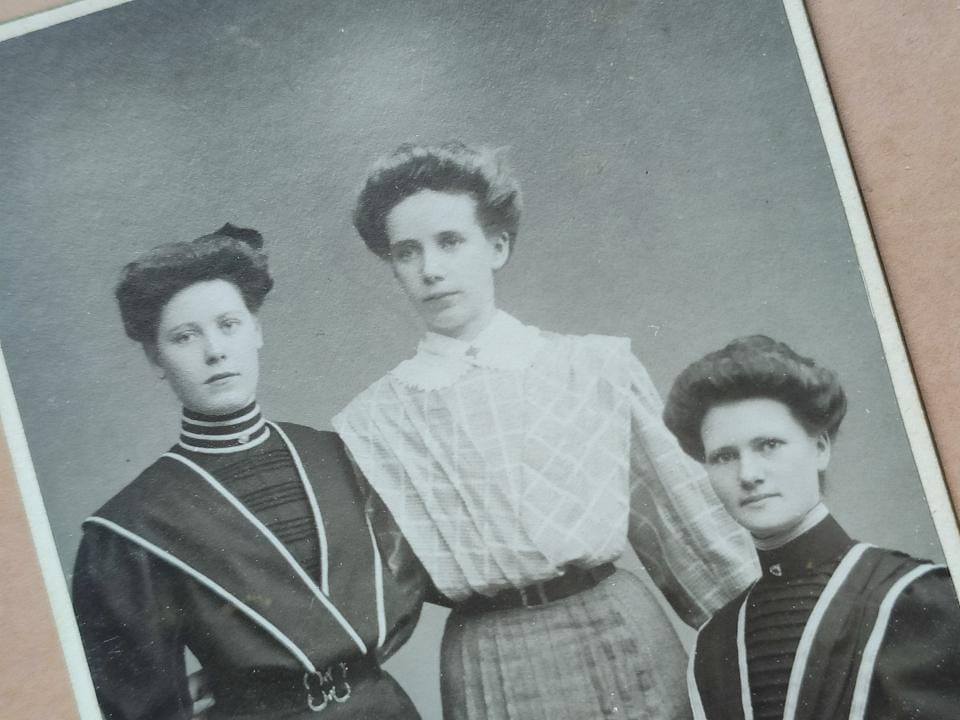 Alfhild Eufrosyne Paulsson, Czy to skromna Alfhilda?