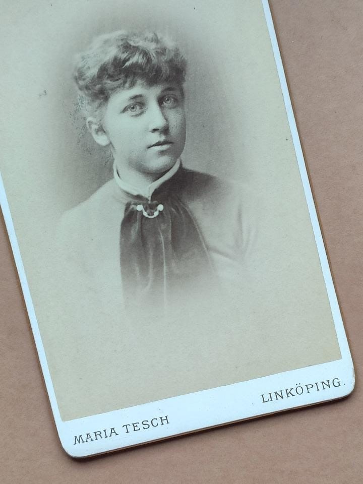 Hedvig Maria Tesch, Se glad ut, tänk på den som ska ha fotot!