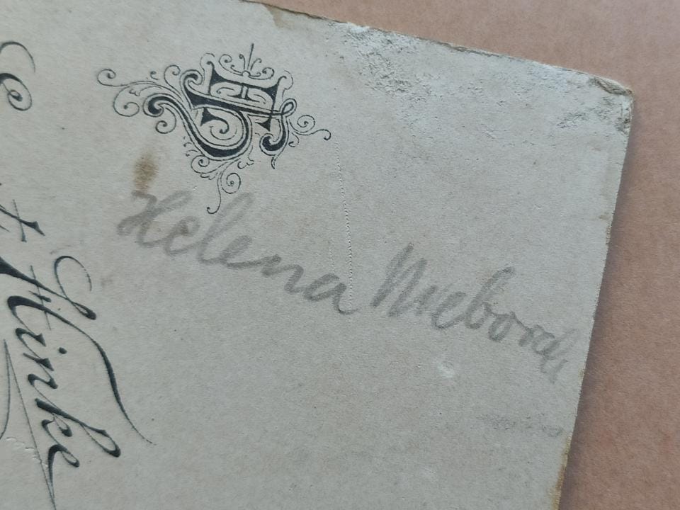 Ernst Hinke, Helena&#8230;