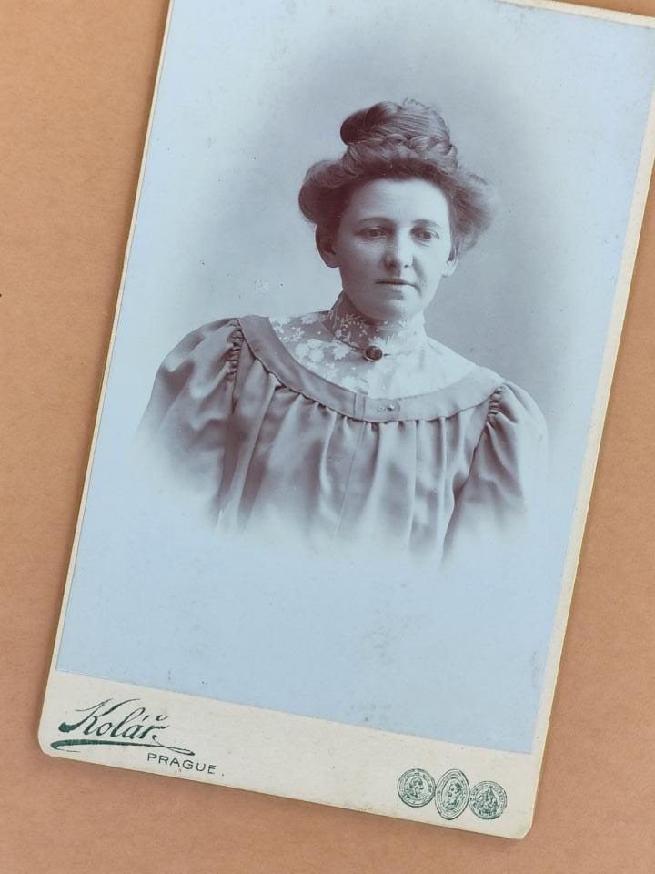 Božena, Božena