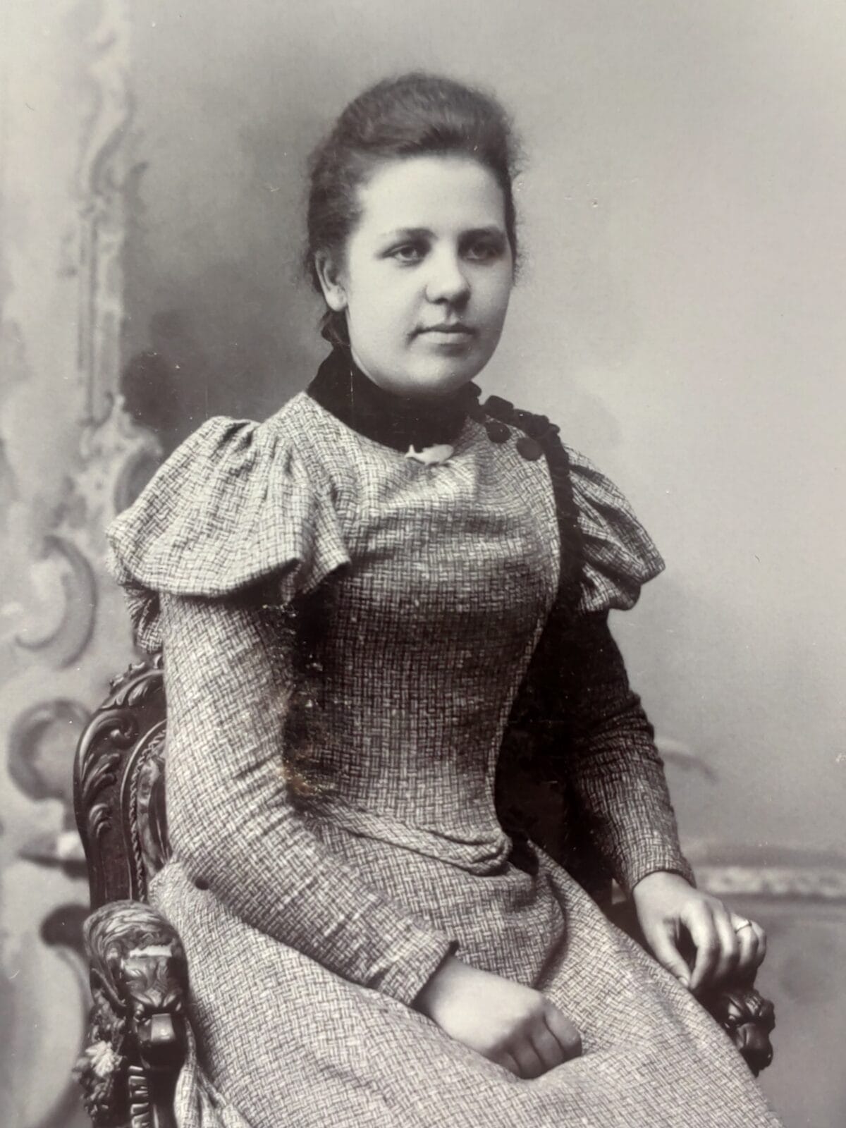 Larsson Lesser, Lesser czyli Larsson