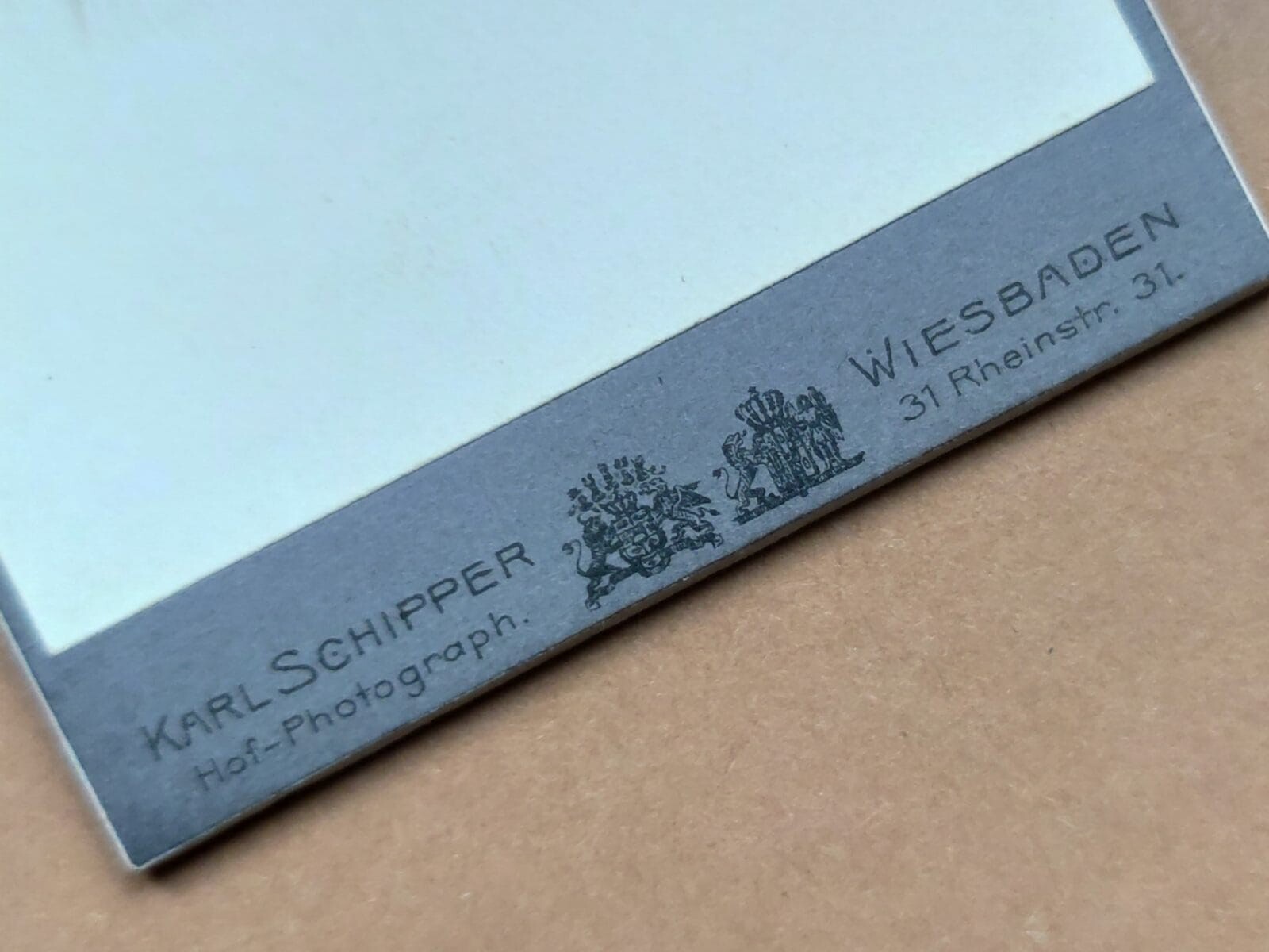 Karl Schipper, Drżącą ręką