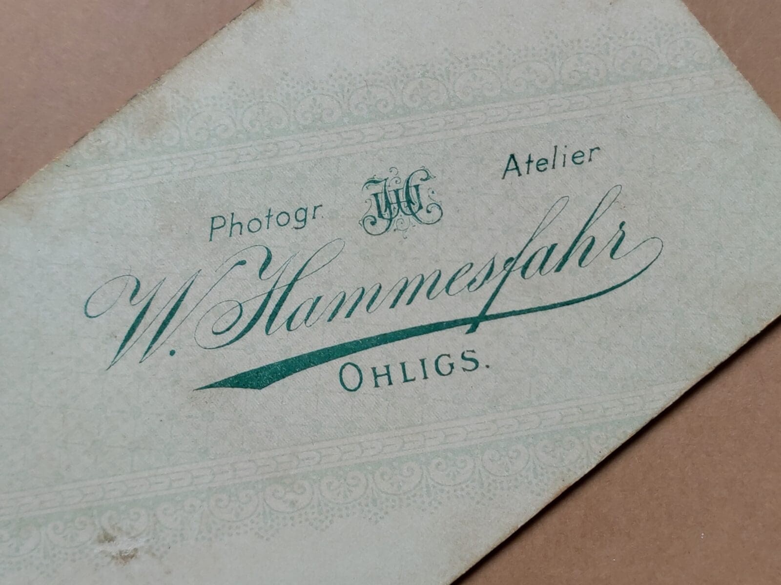 Hammesfahr, Dyskusyjna elegancja
